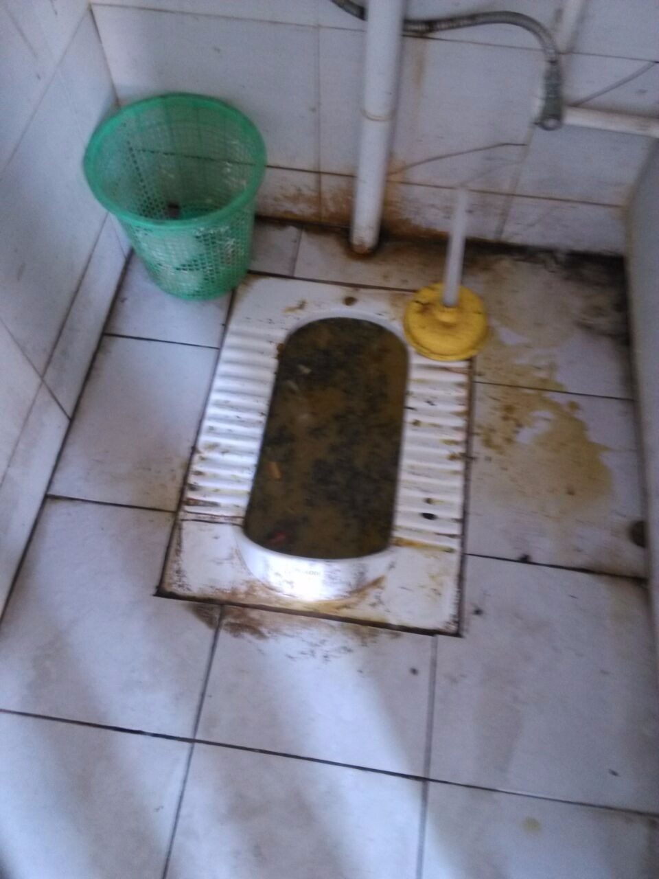 厨房下水道白色管堵了,用了威猛还是不通该怎么办